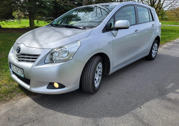 Toyota Verso cena 21900 przebieg: 196000, rok produkcji 2009 z Złotów małe 56